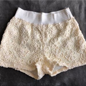 ☀️ Cream / White Summer Shorts | Medium Size Women